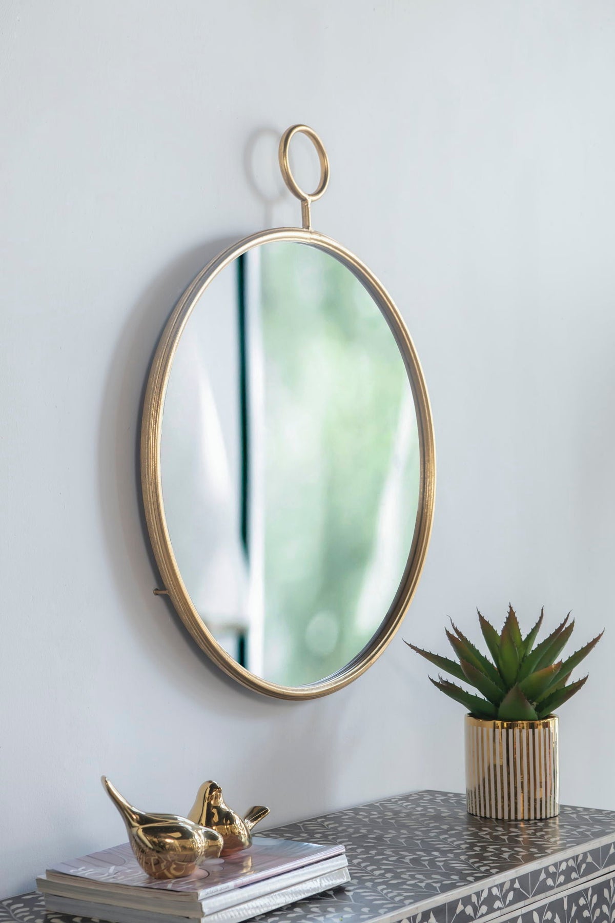 Circle Wall Mirror With Iron Frame, Accent Mirror For Living Room, photo 5 of 17