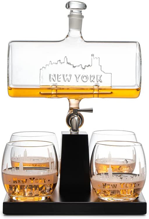 Wine & Whiskey Decanter Set 1100ml by The Wine Savant with 4 Whiskey Glasses, Drink Dispenser Scotch, Bourbon, Brandy Home Office Apartment Decor, Gifts - Dallas, Memphis, New York & Los Angeles Gifts