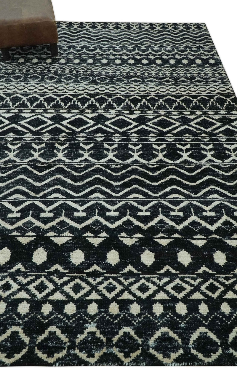 5.6x8.6 Black and Ivory Hand Knotted Southwestern Tribal Trellis wool Area Rug