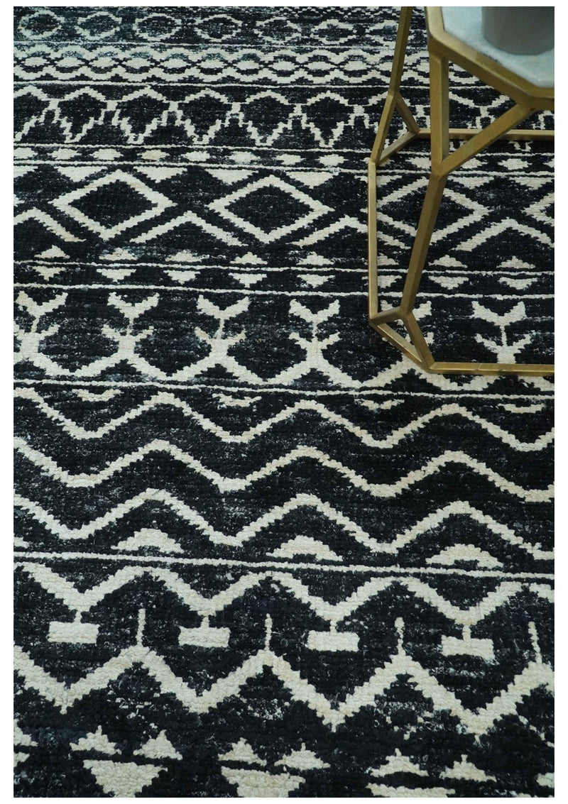5.6x8.6 Black and Ivory Hand Knotted Southwestern Tribal Trellis wool Area Rug