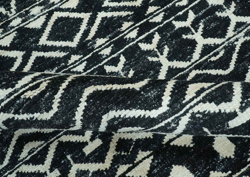 5.6x8.6 Black and Ivory Hand Knotted Southwestern Tribal Trellis wool Area Rug