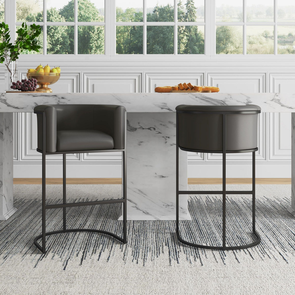 Cosmopolitan - Stool, photo 22 of 40