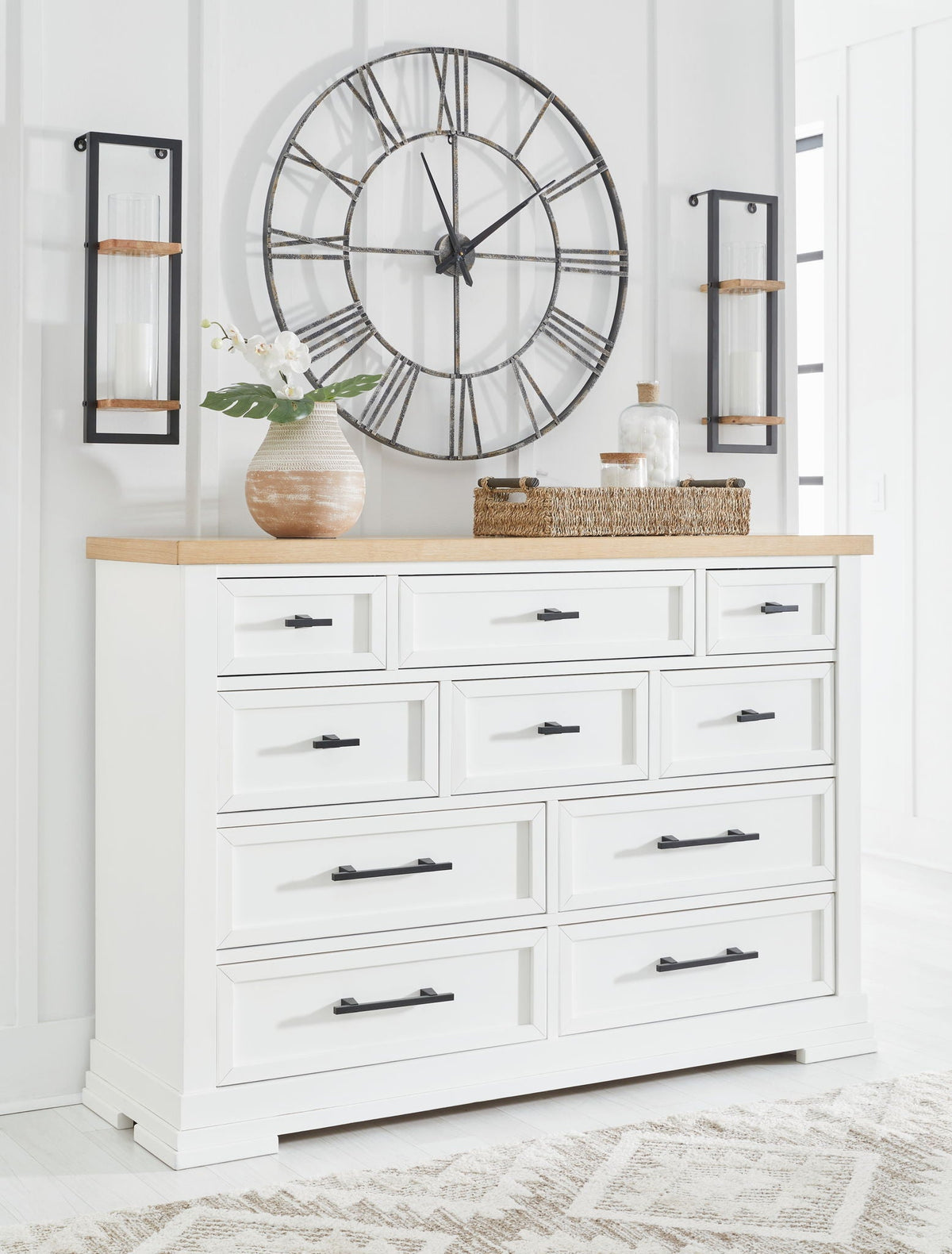 Ashbryn - Dresser - White / Natural, photo 3 of 7