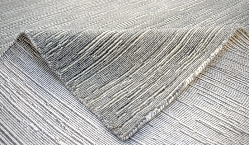 5x8 Solid Silver and White Area Rug | Handmade with Wool & Viscose | TRD1006558