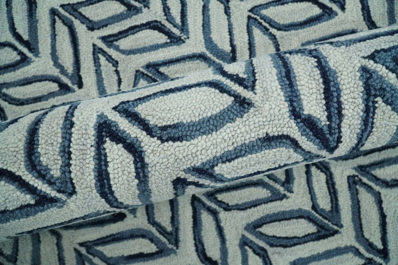 5X8 and 8x10 Contemporary Farmhouse Leaf's Hand Tufted Silver and Blue Loop Wool Rug