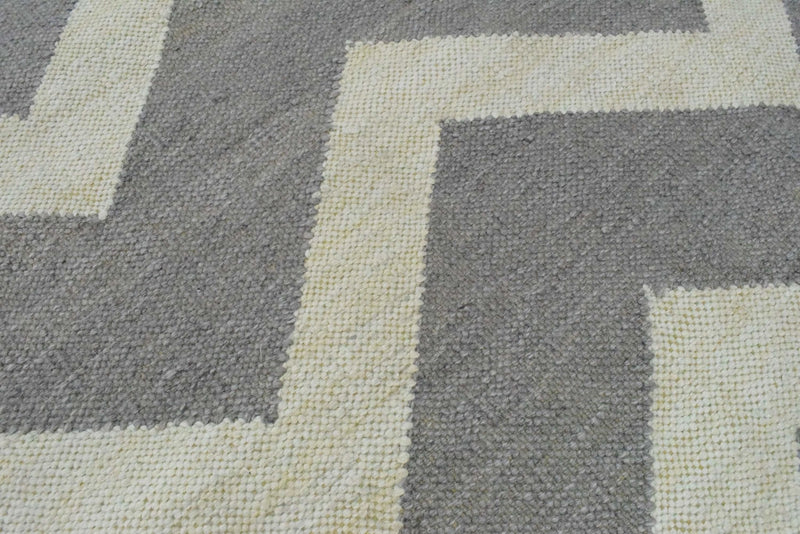 5x8 Dhurrie Rug, Gray and White Chevron Pattern Rug