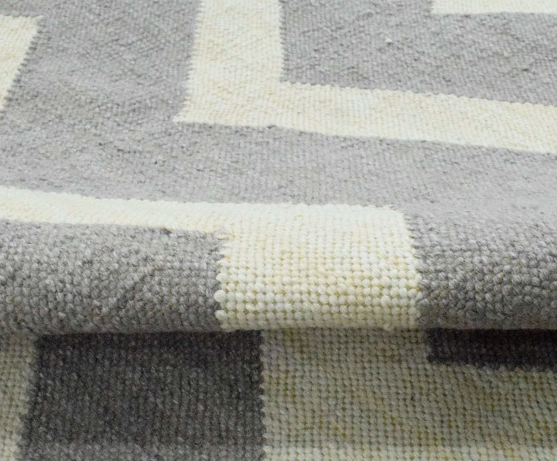 5x8 Dhurrie Rug, Gray and White Chevron Pattern Rug