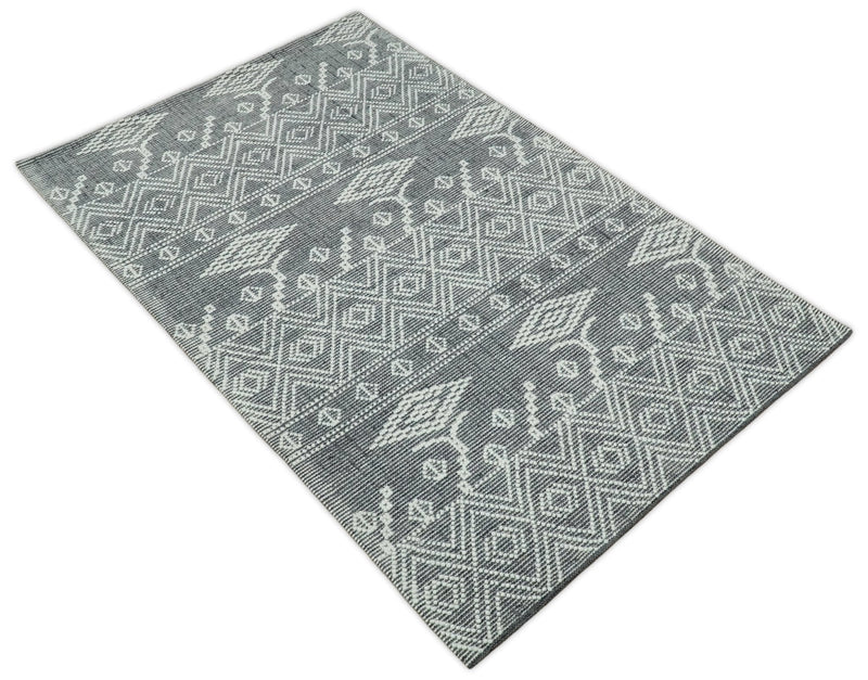 5x8 Hand woven tribal Woolen Chunky and Soft White and Black Wool Area Rug | TRDMA18