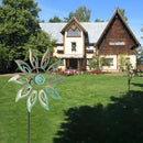 VEWOGARDEN Metal Flower Wind Spinners Outdoor, Garden Kinetic Wind Sculptures & Spinners for Yard Lawn Patio Decorations, Light Green by GreenHaven Gardens