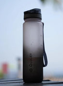 OLDLEY 32 oz Water Bottle, Motivational Water Bottle with Time Marker, Sports Water Bottle With Strap, Leakproof & BPA Free Large Water Bottles for School, Gym, Travel, Outdoor, Tritan,White&Black by CozyNest Decor