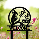 Personalized Name Garden Cardinal Metal Signs with Stake, Custom Family Name Yard Decor for Outdoor Outside, Cardinal Lawn Patio Stake Gardening Enthusiasts Grandmothers Gift
