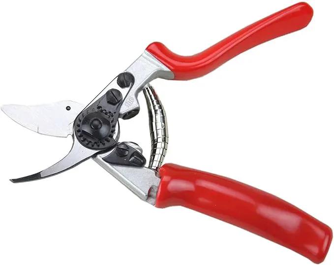 Felco F-12 Pruning Shears – 7.9" Garden Clippers with Anvil & Bypass Blades | Hand Pruners for Gardening | Garden Tool Cutter with Forged Aluminum Handle, Alloy Steel Blade, Medium Hand Fit, photo 4 of 8