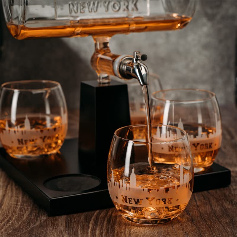 Wine & Whiskey Decanter Set 1100ml by The Wine Savant with 4 Whiskey Glasses, Drink Dispenser Scotch, Bourbon, Brandy Home Office Apartment Decor, Gifts - Dallas, Memphis, New York & Los Angeles Gifts