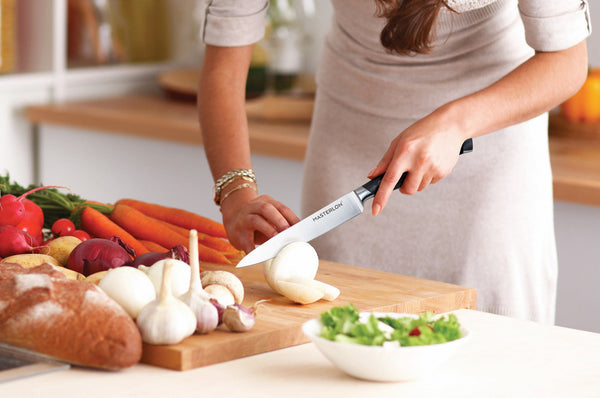 MASTERPAN Slicer Knife With Stainless Steel blade & Cover, 8" (20cm), installed in a room
