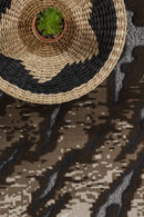 Hide GC_CHD1001 Cowhide-Patterned Area Rug
