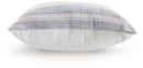 Adikus - Pillow
