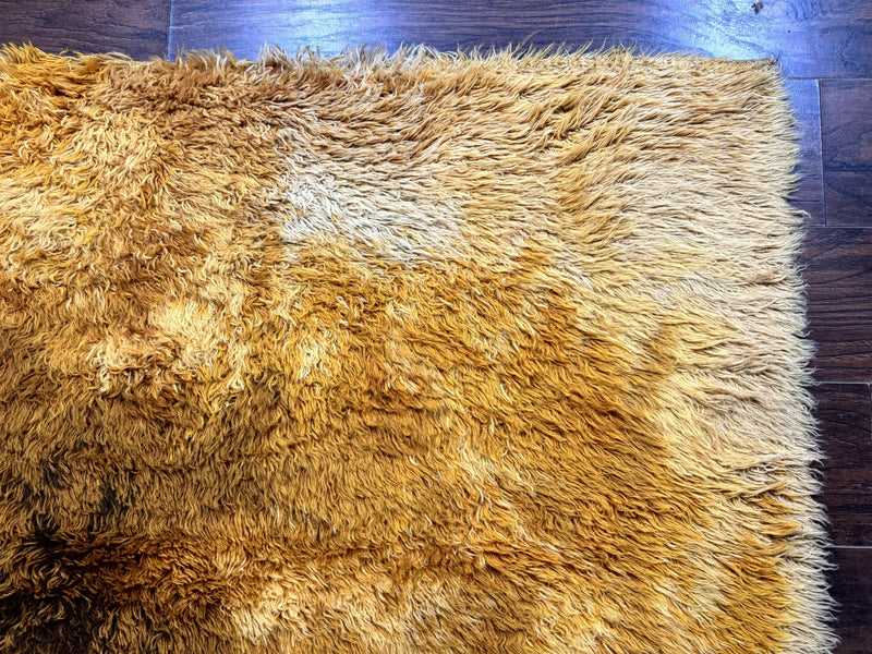 Rya Shag Rug 4.6 x 6, Shades of Yellow, Mid Century Vintage Carpet