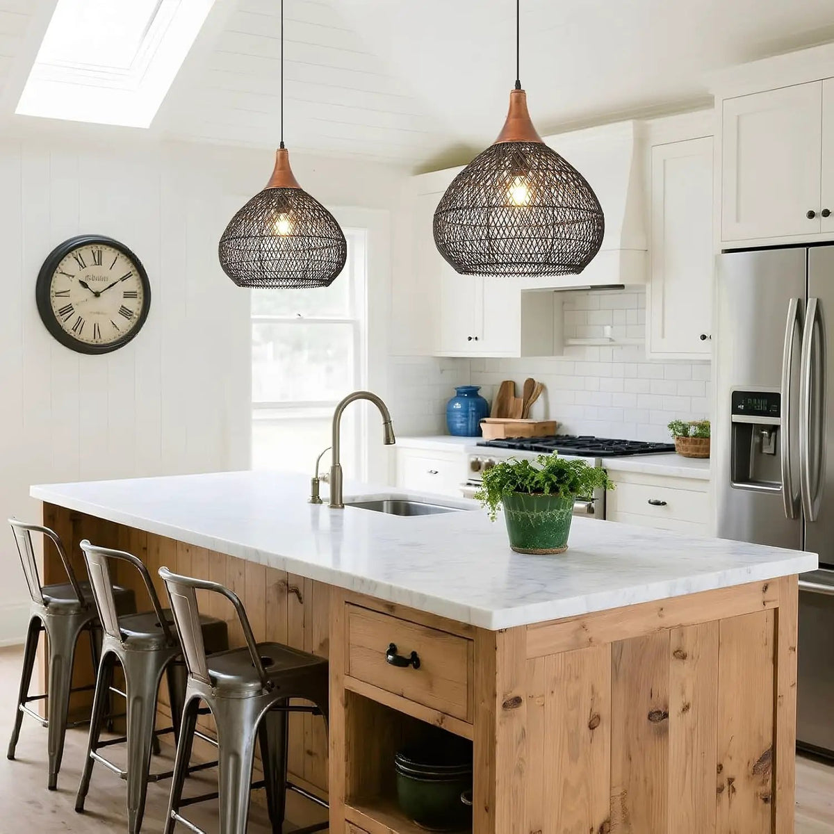 Black Rattan Pendant Light, 15.7" Rattan Chandelier Hand-Woven Wicker Pendant Light Fixtures with Solid Wood, Basket Hanging Lighting for Dining Room Kitchen Island Living Room, photo 6 of 6