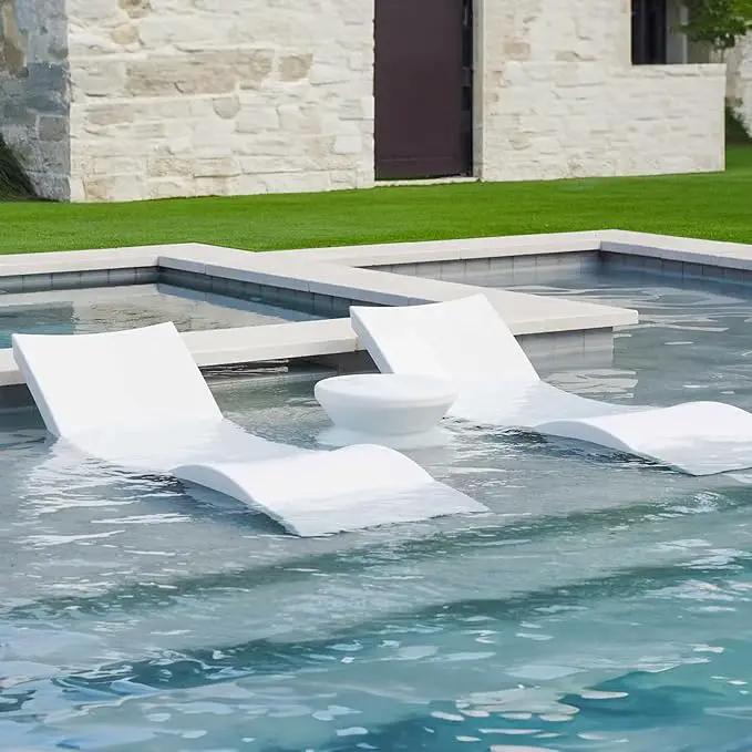 Ledge Lounger Oasis Bundle 2 Chaises + 1 Side Table no Hole, photo 2 of 7