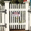 Rustic Warning Gate Plaque - Decorative Wooden Pig Sign for Farm Fence & Wall Gate Decor by CozyNest Decor