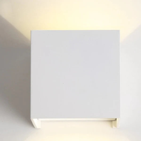 Black/White Outdoor Waterproof Aluminum Cube Shape LED Wall Lamp For Garden