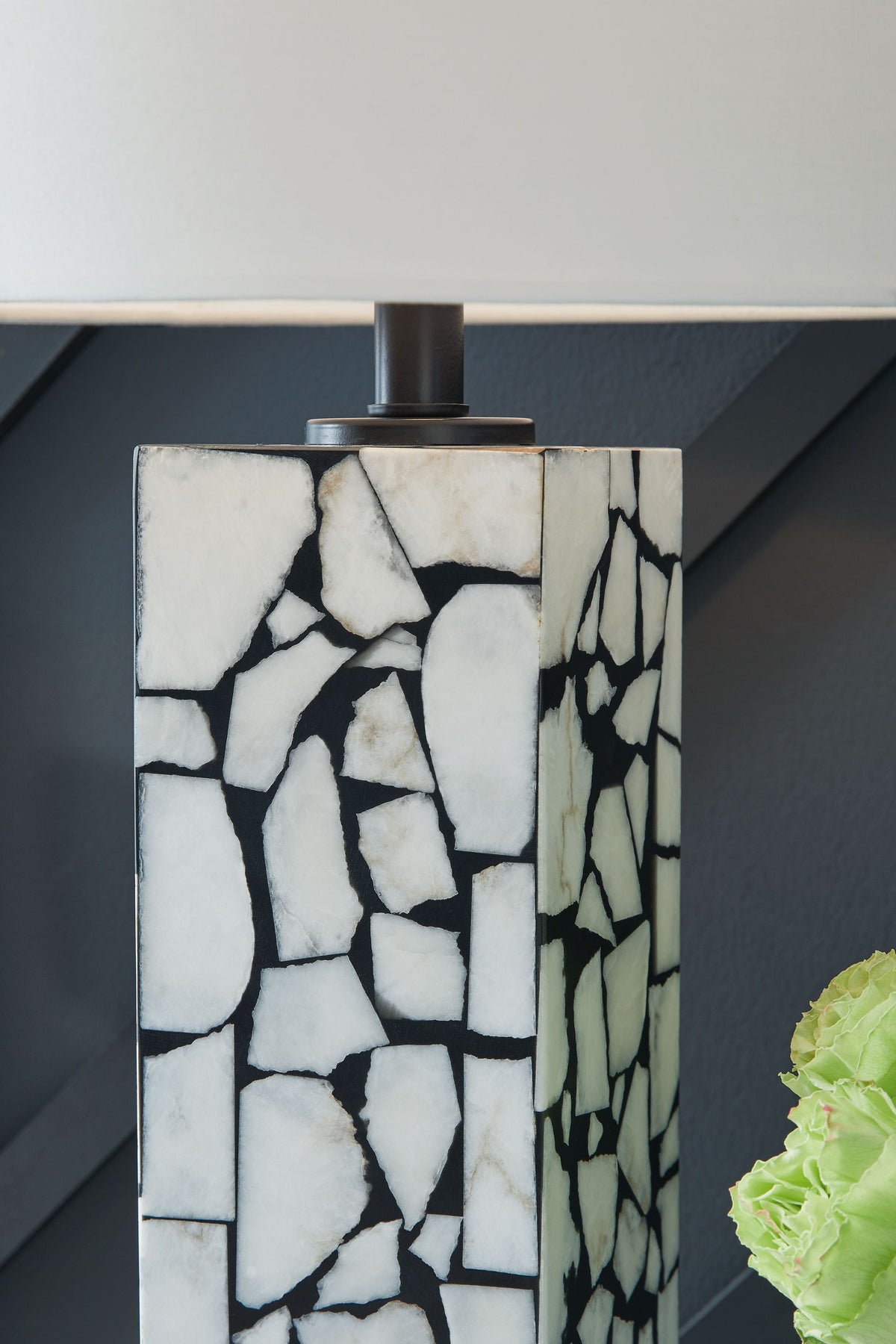 Macaria - Marble Table Lamp - White / Black, photo 5 of 5