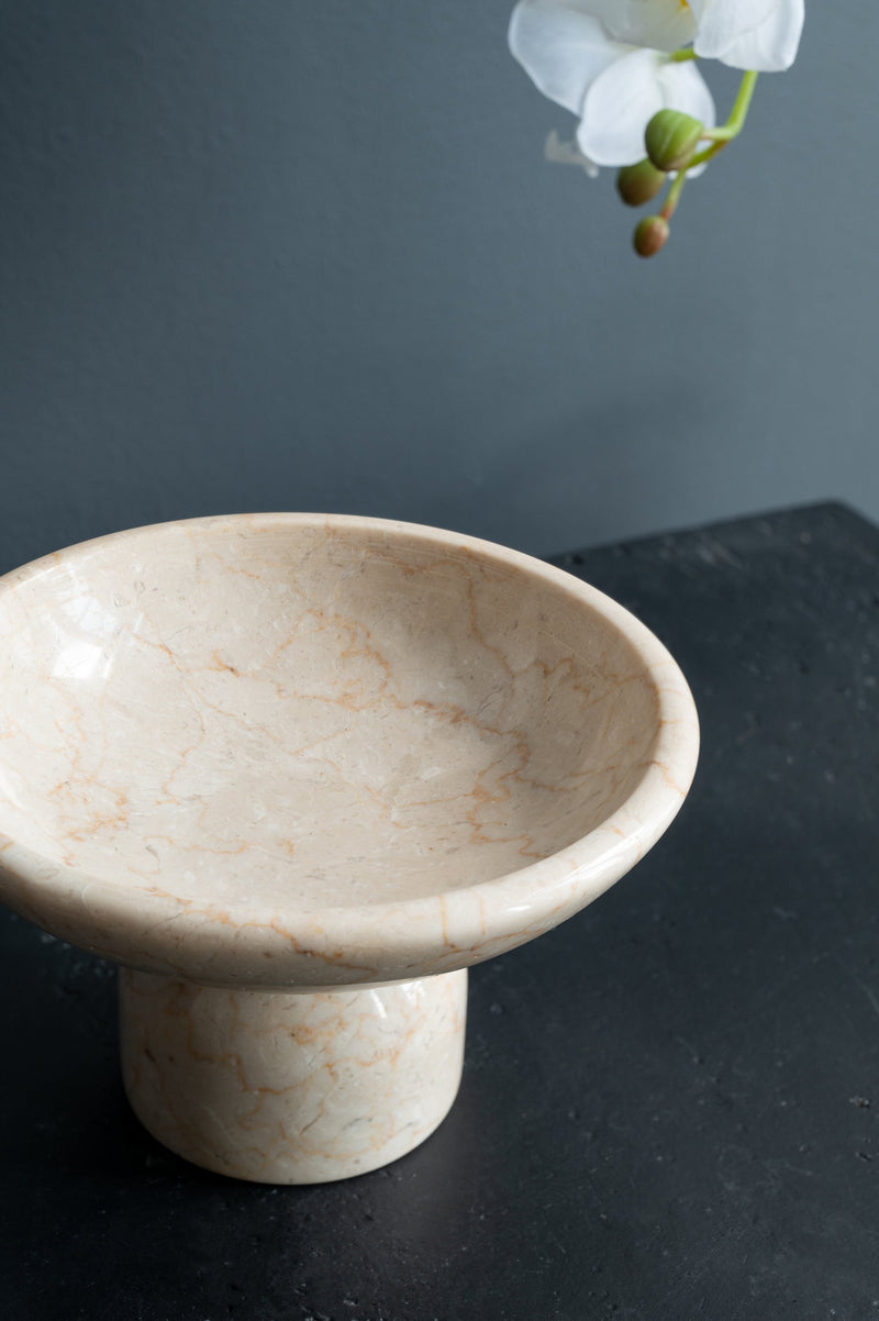 7x7x4" Round Marble Pedestal Fruit Bowl, photo 8 of 10