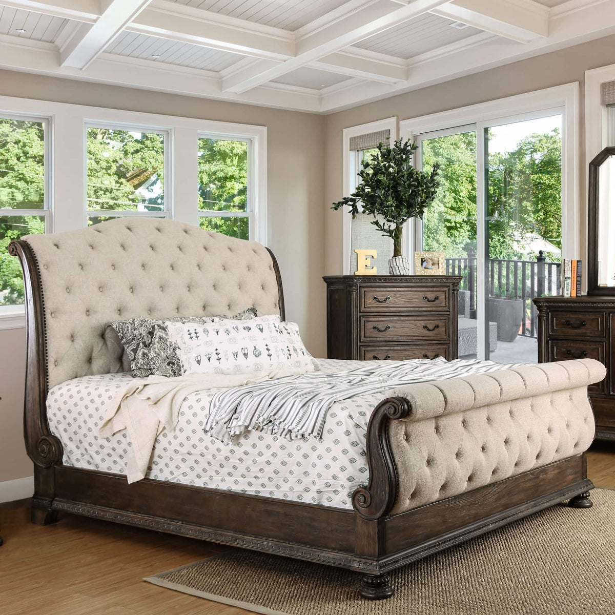 Sleigh Bed With Button Tufted Fabric Headboard And Footboard, photo 6 of 11