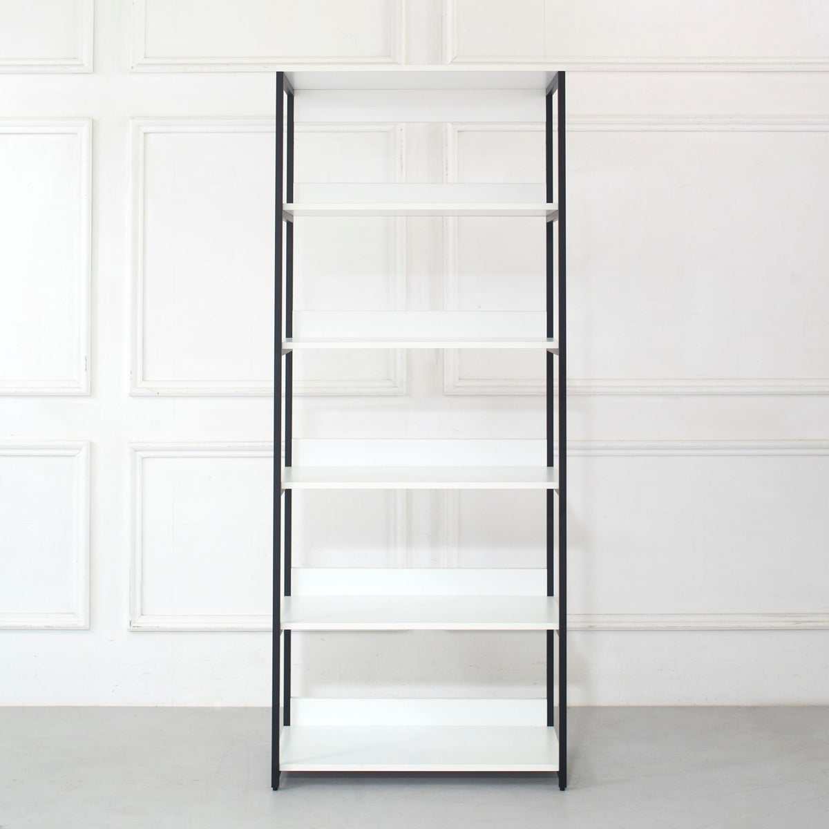 Fiona - Walk In Closet With Shelves, photo 18 of 25