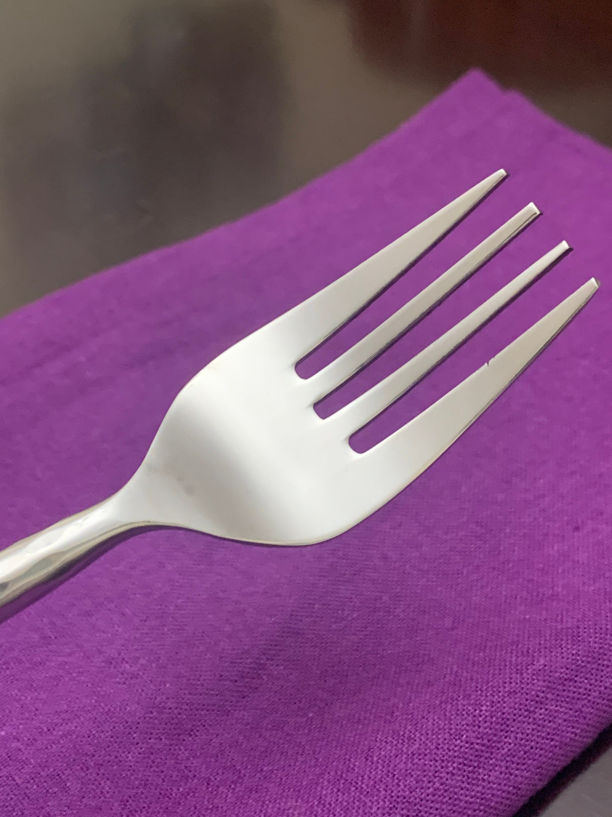 Hammered Silver Flatware Stainless Steel Set of 20, photo 3 of 10