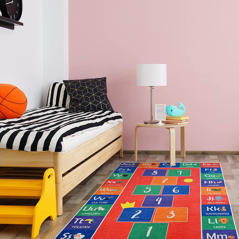 Sussex Home Low Pile Kids Rug for Playroom - Washable Cotton Educational Rug for Kids Room - 39.5 x 59 Inches - Hopscothc Pattern