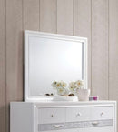 Naima - Minimalist Design Mirror by HouseOfZazla