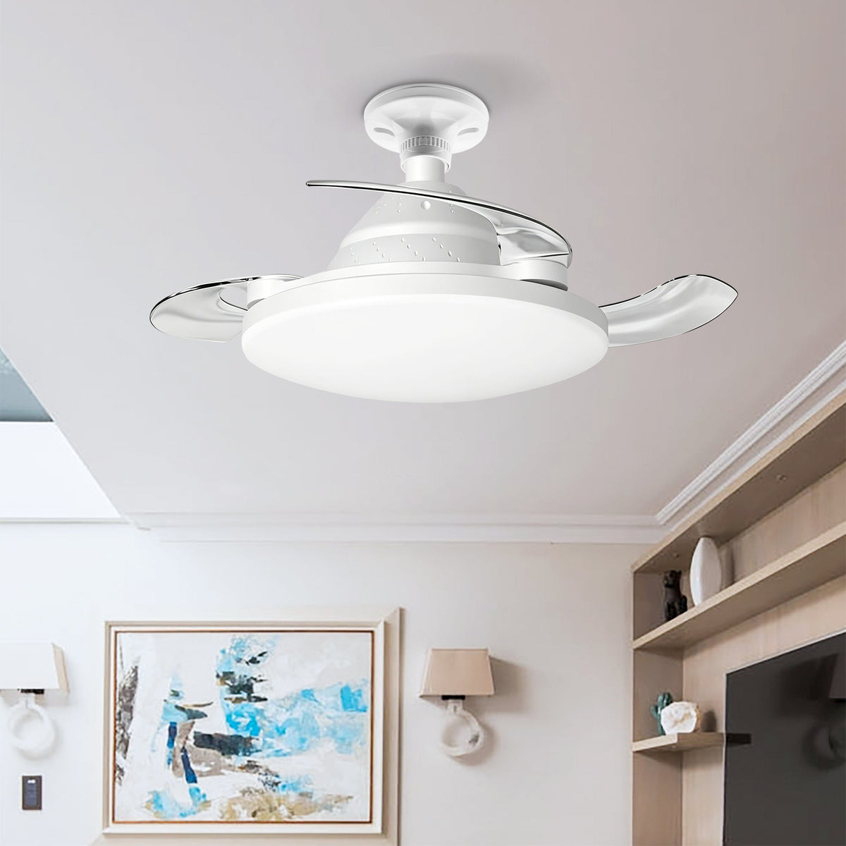 Bulb-Type Small Size Ceiling Fan With Retractable Blades, photo 2 of 10