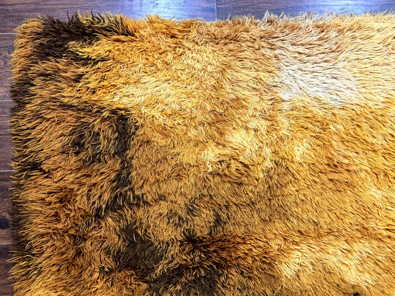 Rya Shag Rug 4.6 x 6, Shades of Yellow, Mid Century Vintage Carpet