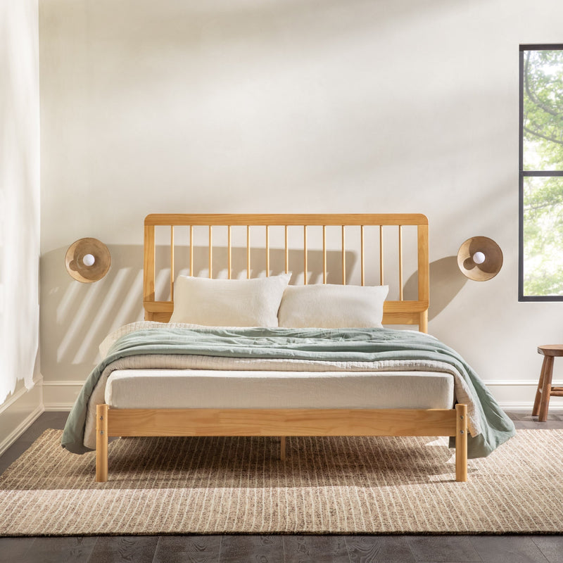 Cama Mid-Century Modern Solid Wood Spindle Bedframe