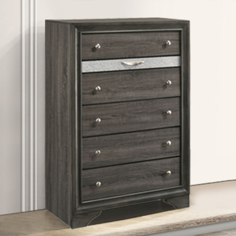 Naima - Chest, photo 13 of 21