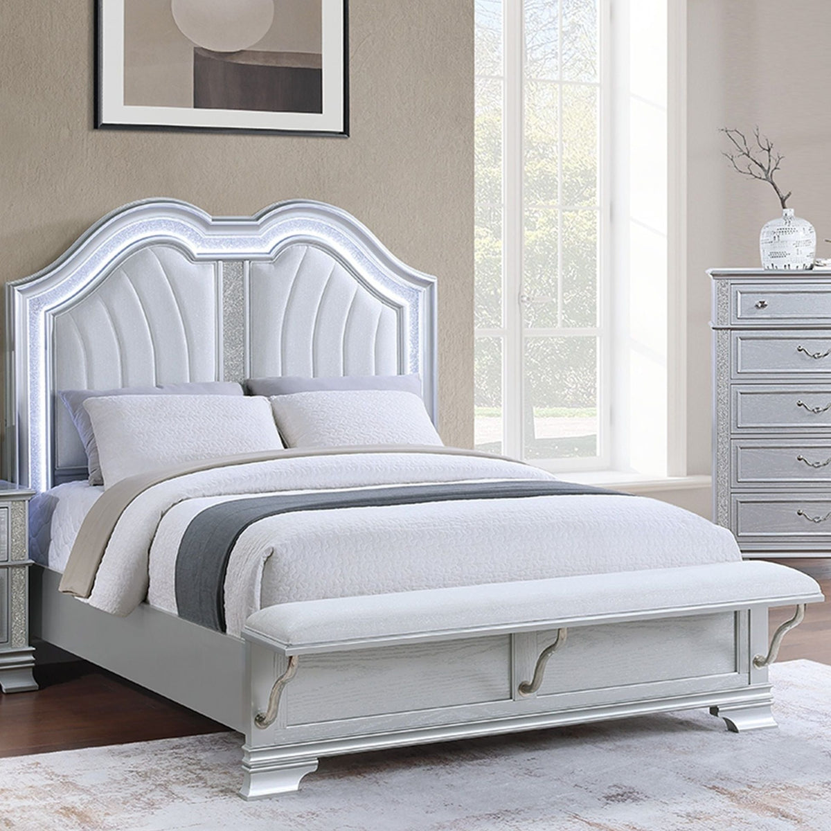 3 Piece Bedroom Set With Elegant Bed, 2 Nightstands, photo 3 of 7