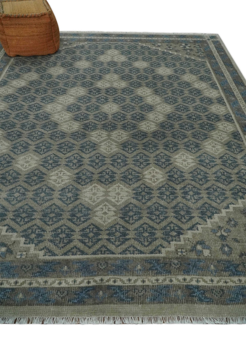 8x9.9 Gray, Ivory and Beige Honeycomb Traditional Hand Knotted Wool Area Rug