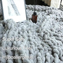 Maetoow Chenille Chunky Knit Blanket Throw （50×60 Inch）, Handmade Warm & Cozy Blanket Couch, Bed, Home Decor, Soft Breathable Fleece Banket, Christmas Thick and Giant Yarn Throws，Grey by CozyNest Decor