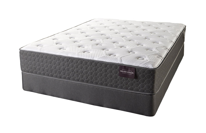 Essential WE Original Plush Mattress