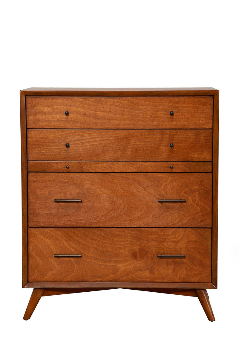 Flynn Chest, Acorn