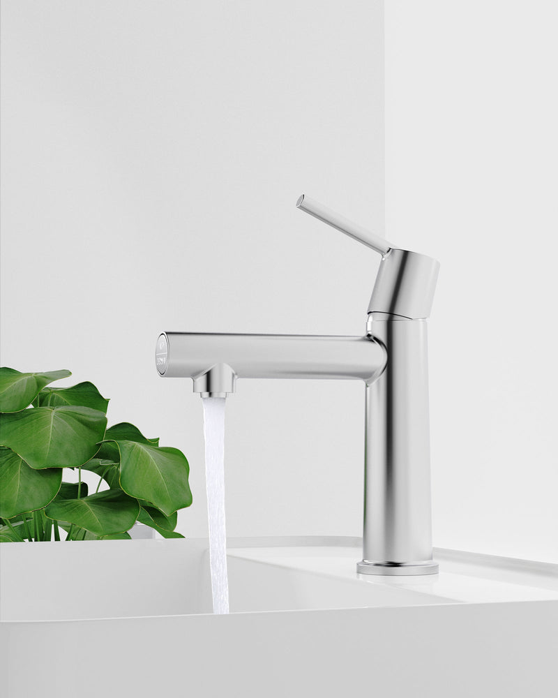 Chrome Single Handle Bathroom Faucet for 1 or 3 Holes, photo 5 of 10