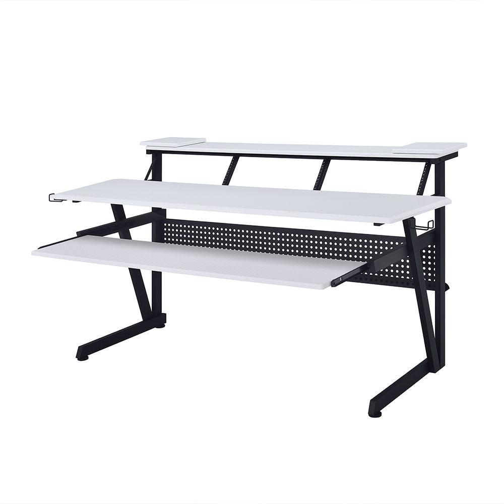 Saida - Music Desk, photo 10 of 14