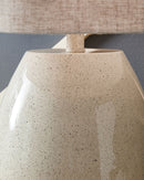 Linas - Metal Table Lamp - Cream / Beige