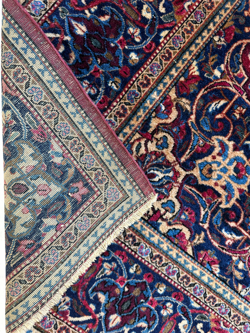 Antique Persian Kashan Debir Rug – 4’3” x 6’4” – Circa 1920s – Hand-Knotted Fine Wool