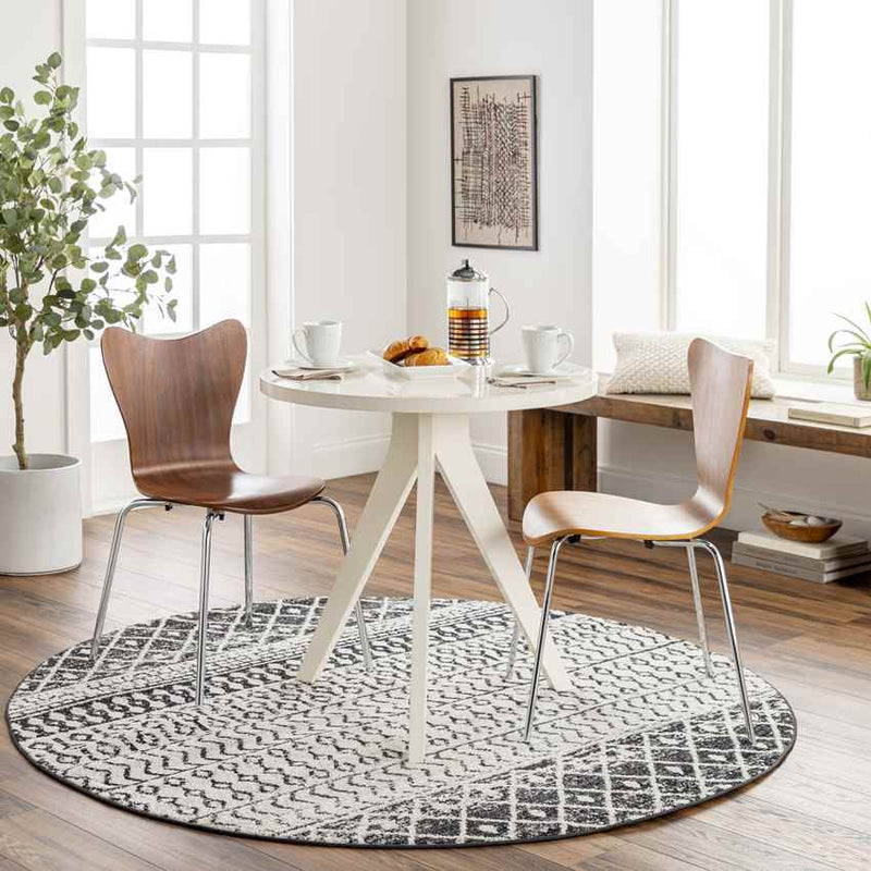 Louise Global Black/White Area Rug