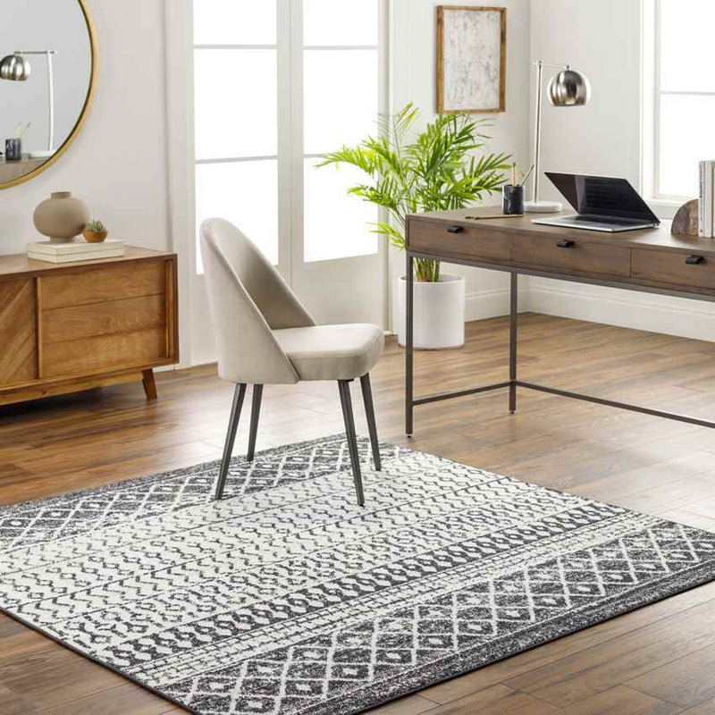 Louise Global Black/White Area Rug