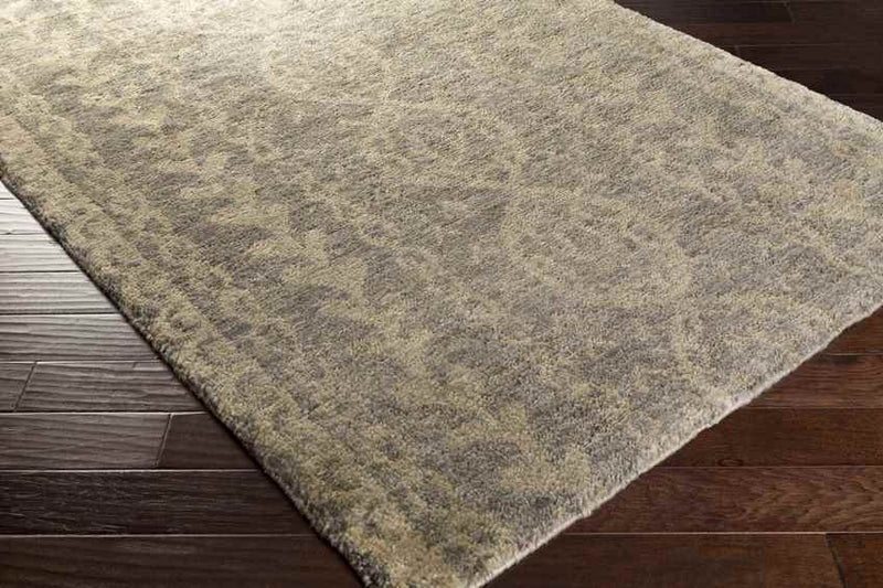 Larrimore Global Medium Gray Area Rug