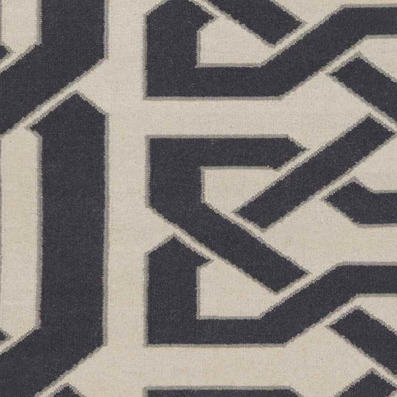 Akhiok Global White/Black Area Rug