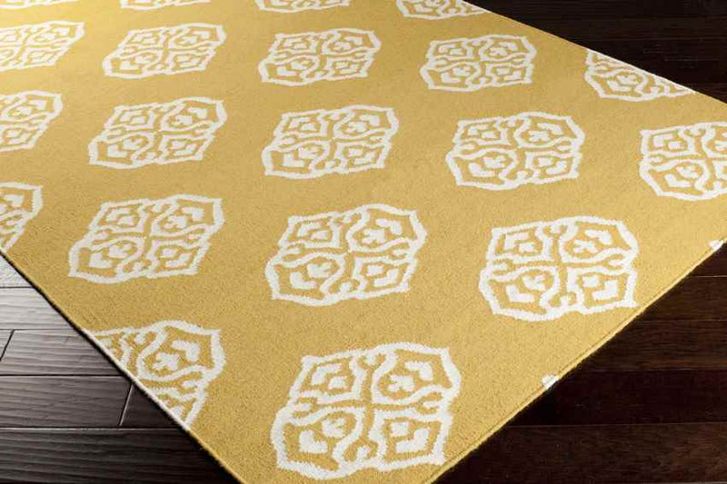 Sellingen Modern Mustard Area Rug